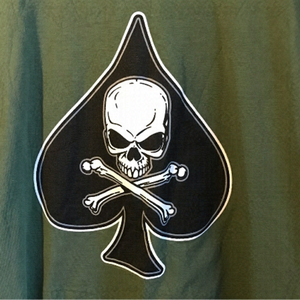 𝅺ACE of Spades Skull T-shirt. Green in colour, men’s size L.